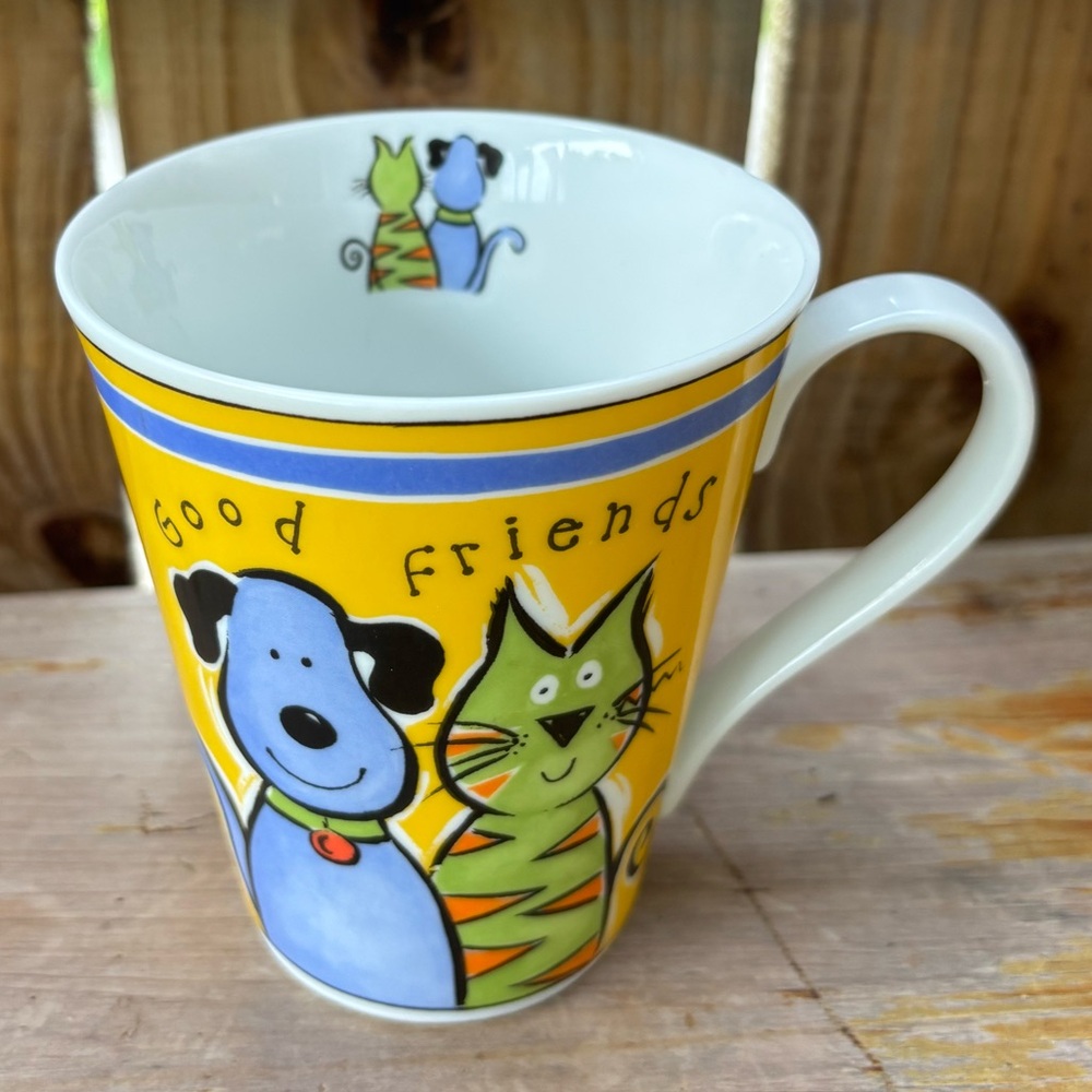 Good Friends Dog & Cat Mug Manhattan Gallery by Inhesion Size 12oz